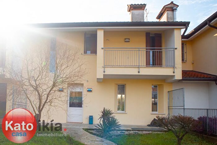 Casa in vendita in Via Salvo dAquisto, Monteviale