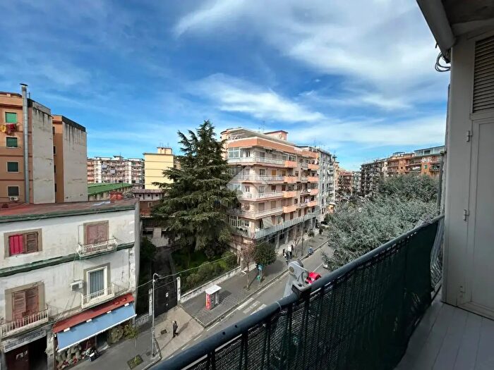 Appartamento bilocale in vendita in Via Guglielmo Marconi, Casoria