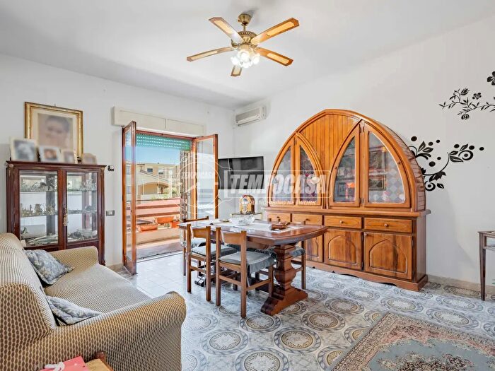 Appartamento trilocale in vendita in Via Valledoria, Fiumicino