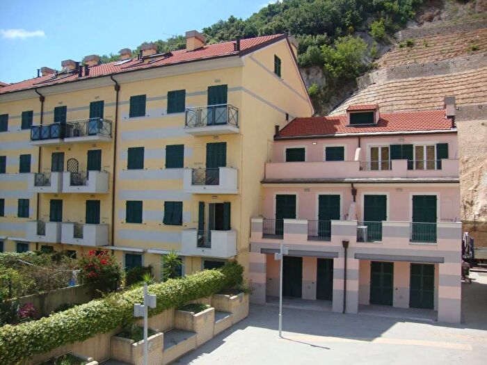 Appartamento bilocale in affitto in Poggio SNC, Centro, Noli