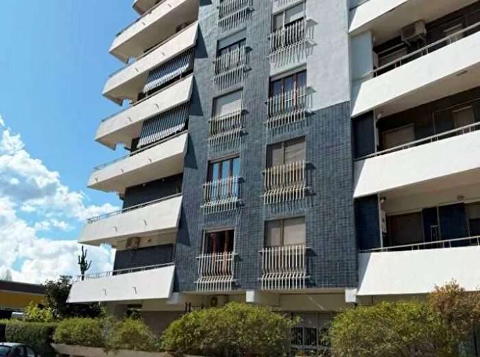 Appartamento con 7 locali in vendita in Via Rossini Via Gioacchino Rossini Quattromiglia Rende Cosenza Calabria Italia, Rende