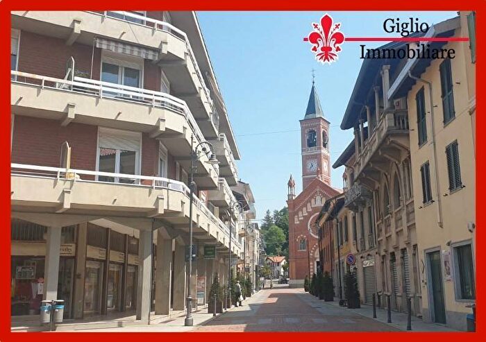 Appartamento trilocale in affitto in Via Vittorio Veneto, Centro, Tradate