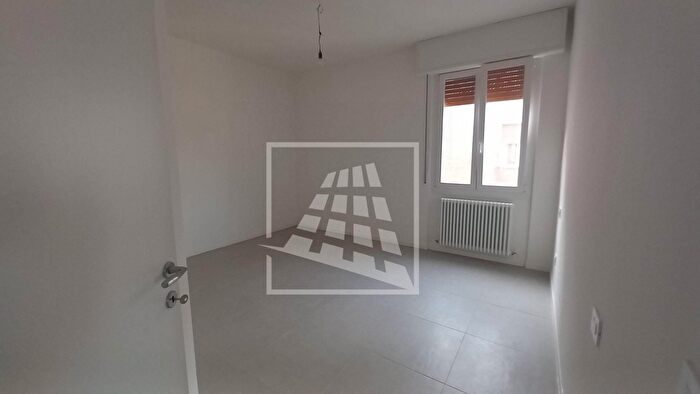 Appartamento trilocale in vendita in Via Augusto Murri, Reggio Emilia