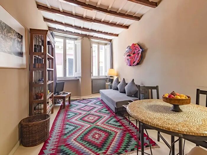 Appartamento trilocale in affitto in Via del Vantaggio, Roma