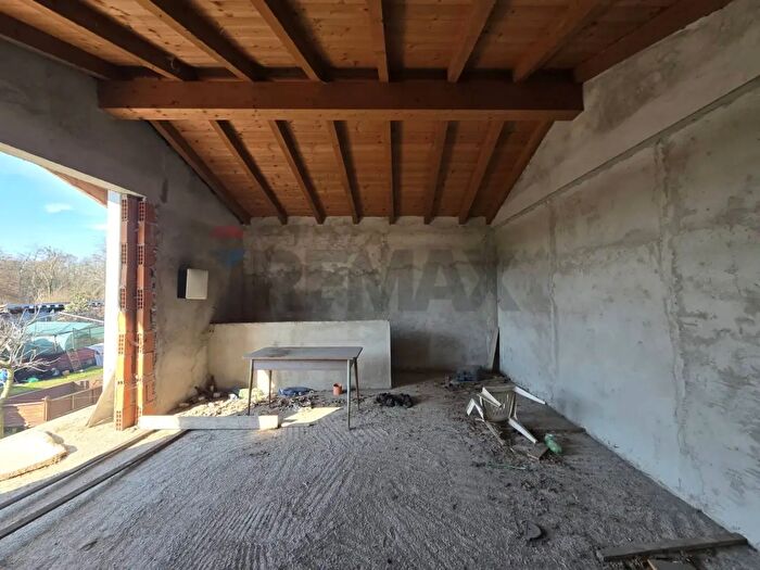 Casa con 5 locali in vendita in Via Balzarine, Fagnano Olona