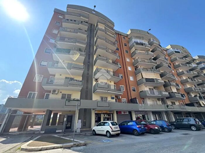 Appartamento quadrilocale in vendita in Via Nicola Rotondo, Bari