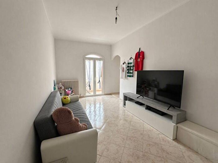 Casa con 6 locali in vendita in Via Alba, Centro, Sannicola