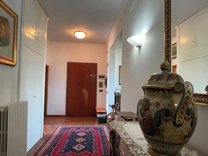 Appartamento con 6 locali in vendita in Via di Sollicciano Casellina Fi, Scandicci