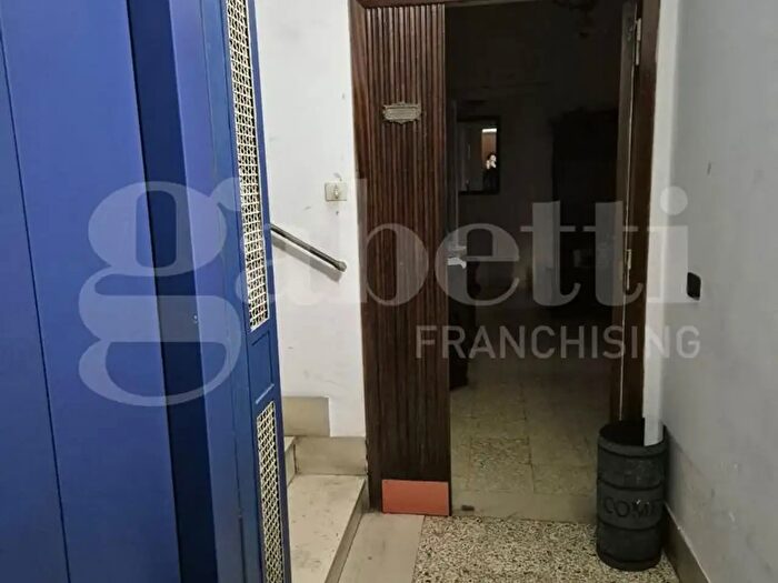 Appartamento con 5 locali in vendita in Via De Simone, Torre Annunziata