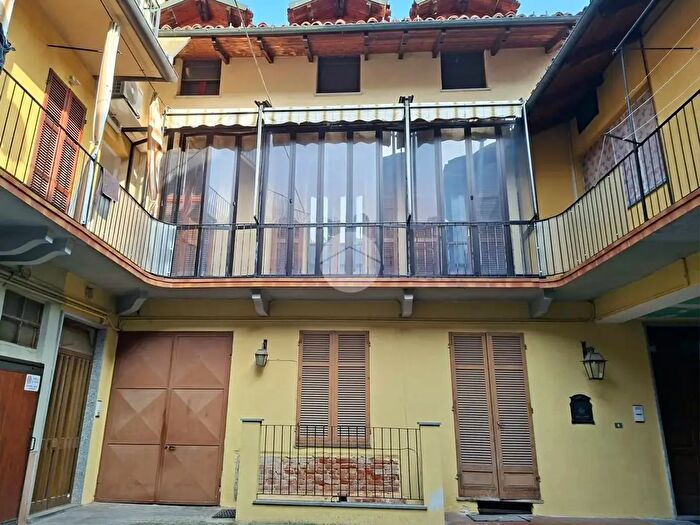 Appartamento quadrilocale in vendita in Via Pollenzo, Bra