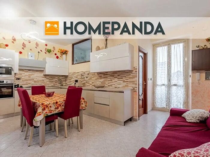 Appartamento trilocale in vendita in Via Battista Bena, Torino