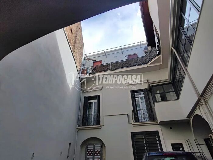 Appartamento quadrilocale in vendita in Via Golia Cesare, Aversa