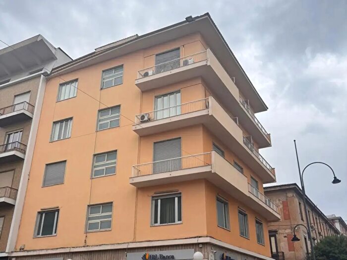 Appartamento con 6 locali in vendita in Corso Giuseppe Mazzini, Cosenza