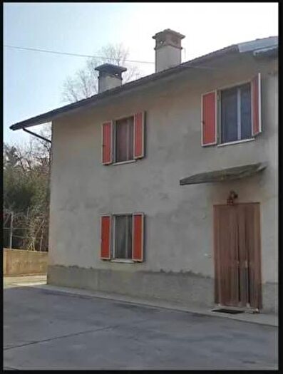 Casa monolocale in vendita in Frazione Pian di Roascio, Roascio