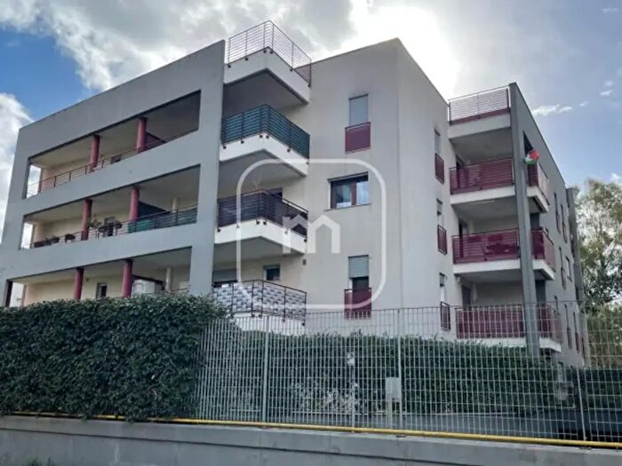 Appartamento trilocale in vendita in Via Guglielmo Guasta, Roma