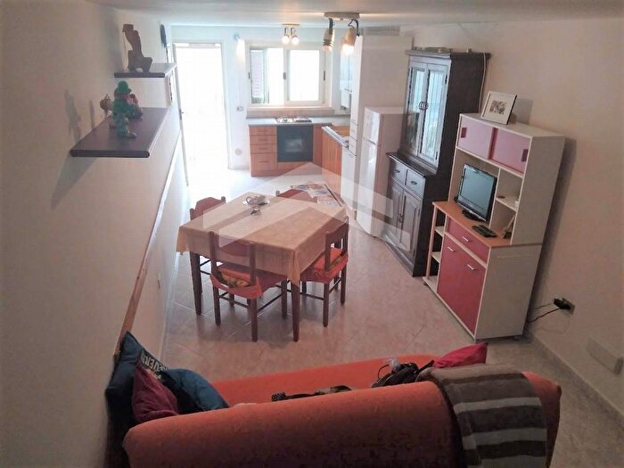 Appartamento trilocale in vendita in Via Vicenzo Cuoco, Guardialfiera