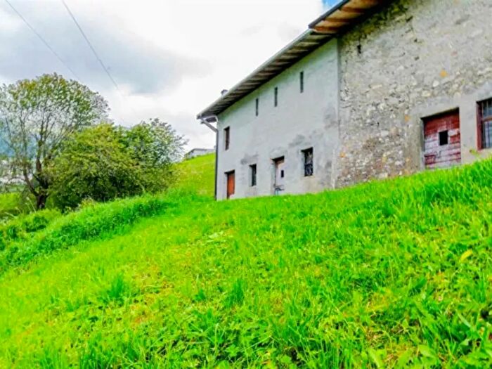 Casa bilocale in vendita in Oltre Il Colle