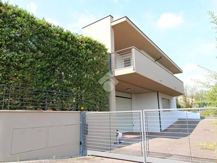 Casa quadrilocale in vendita in Via Giovanni da Lignano, San Marino