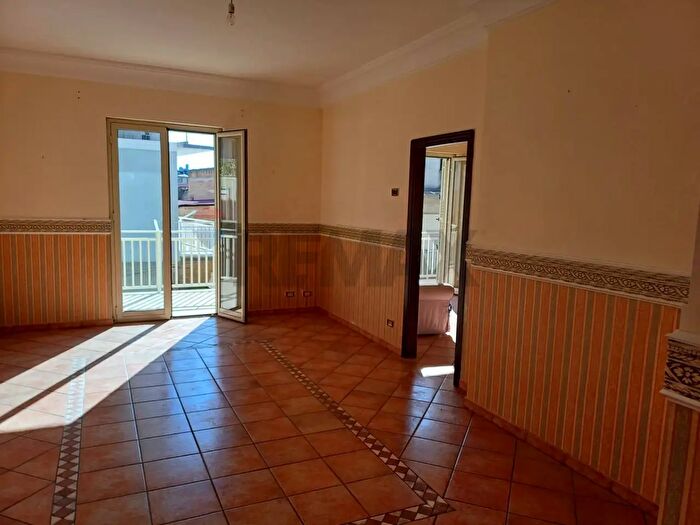 Appartamento con 6 locali in vendita in Via Leon Battista Alberti, Favara