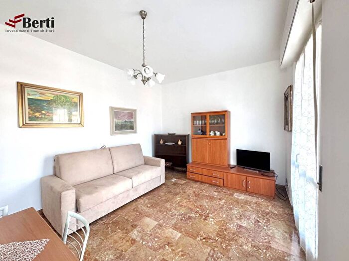 Appartamento trilocale in affitto in Golf Castellino, Rapallo