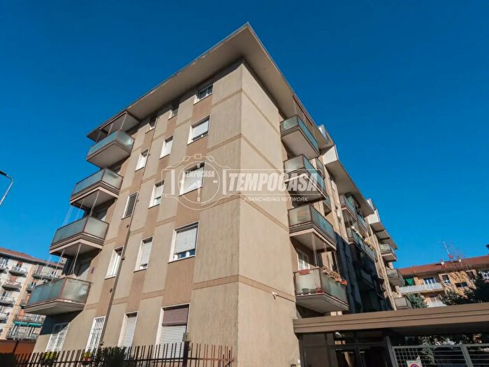 Appartamento bilocale in affitto in Via Orbetello, Milano