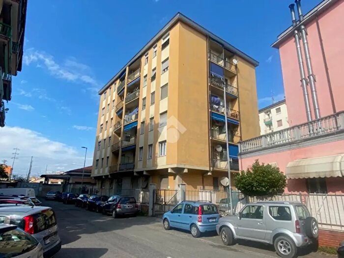 Appartamento bilocale in vendita in Via Giovanni Plana, Voghera
