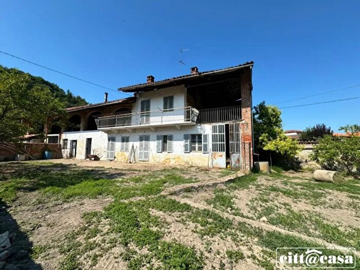 Casa trilocale in vendita in Lauriano