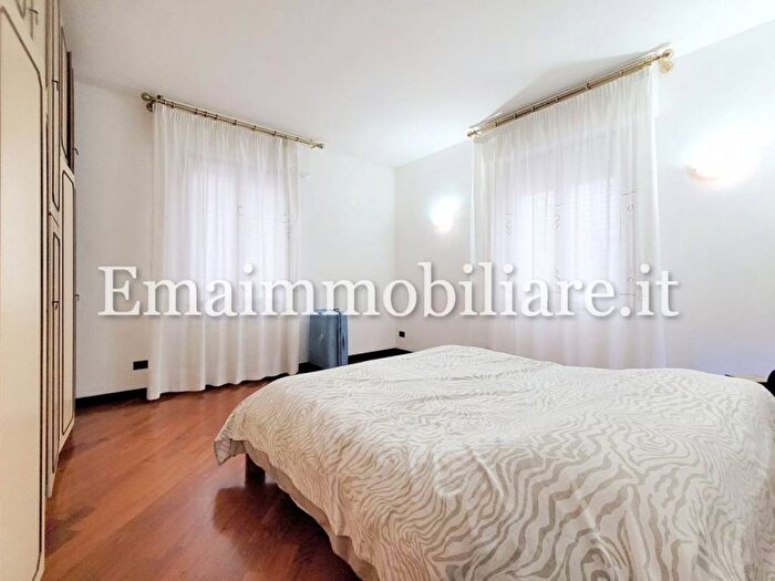 Appartamento trilocale in affitto in Via Torquato Taramelli, Zara, Milano