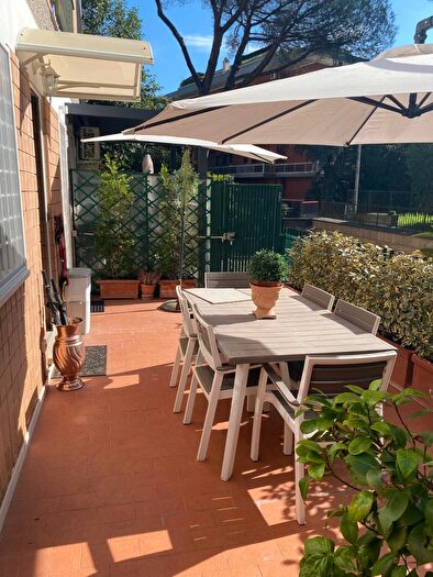 Appartamento bilocale in vendita in Via Manfredi Azzarita, Roma