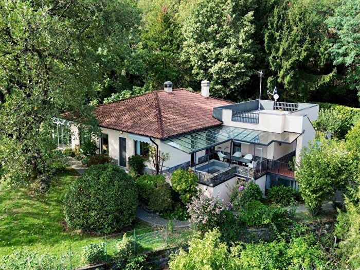 Casa con 6 locali in vendita in Via Crotti Alti, Calozzo, Pianello del Lario