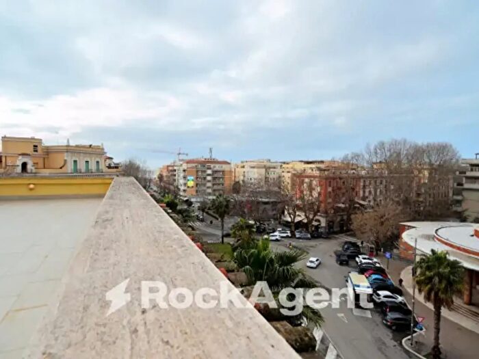 Appartamento quadrilocale in vendita in Piazzale della Posta, Roma