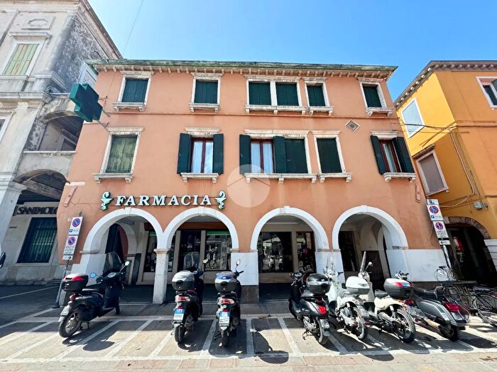 Appartamento quadrilocale in vendita in Calle Airoldi, Chioggia