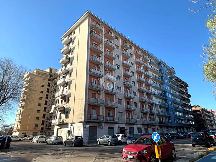 Appartamento trilocale in vendita in Piazza Domenico Scaramella, Foggia