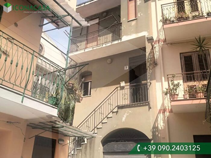 Appartamento trilocale in vendita in Località San Filippo Superiore, Messina