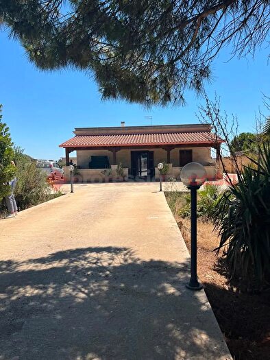 Casa con 5 locali in vendita in Strada Pozzo Cupo, Sava