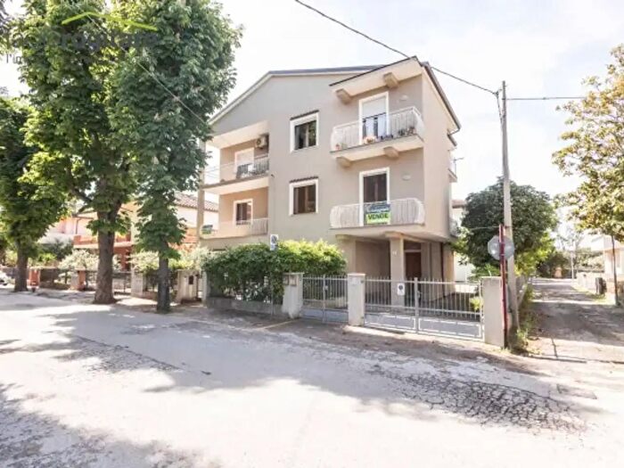 Appartamento con 5 locali in vendita in Via Massimo dAzeglio, Cattolica