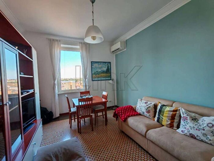 Appartamento trilocale in affitto in piazza Armenia, San Giovanni, Roma