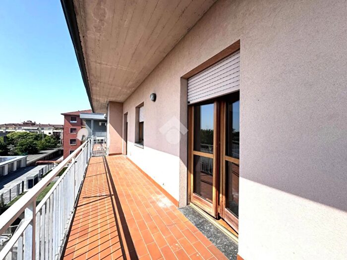 Appartamento trilocale in vendita in Via Padergnone, Zanica