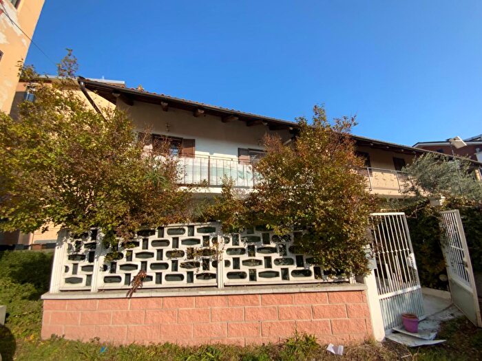 Casa quadrilocale in vendita in Via Parrocchia, Mappano