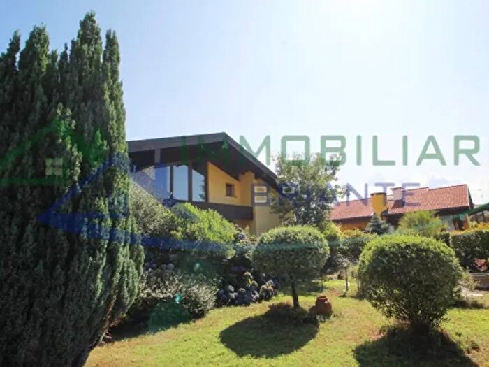 Casa quadrilocale in vendita in Via Dante Alighieri, Arsago Seprio