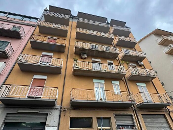 Appartamento con 5 locali in vendita in Via Dalmazia, Leonforte