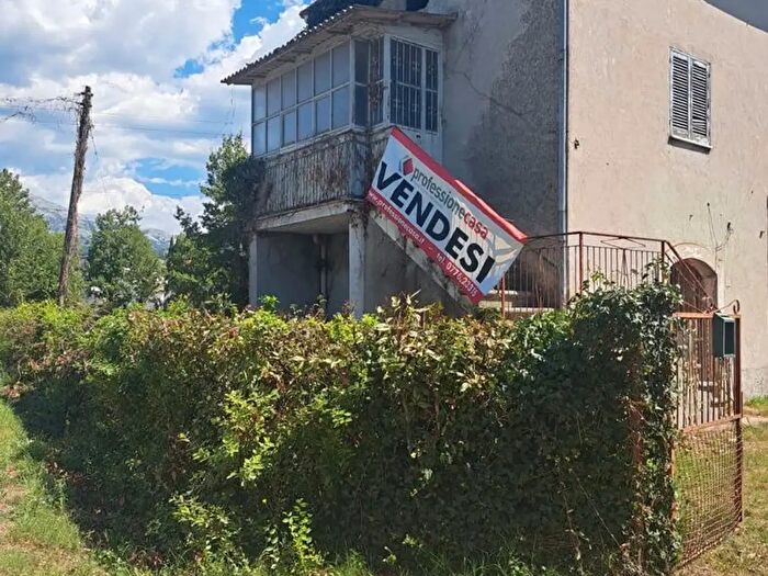 Appartamento bilocale in vendita in Via Macerine Snc, Cervaro
