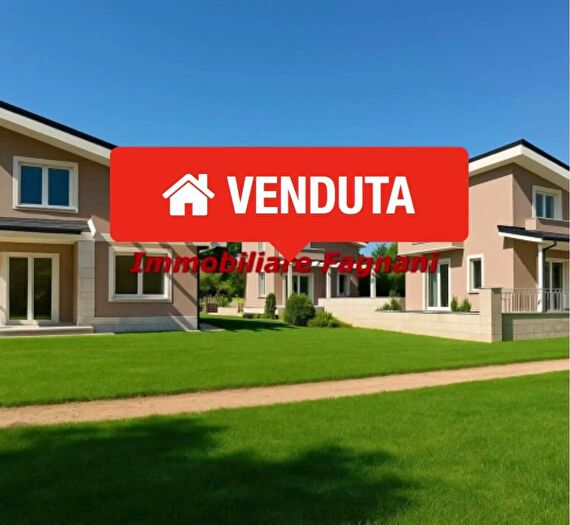 Casa con 5 locali in vendita in Via Appia VecchiaVelletri, Velletri