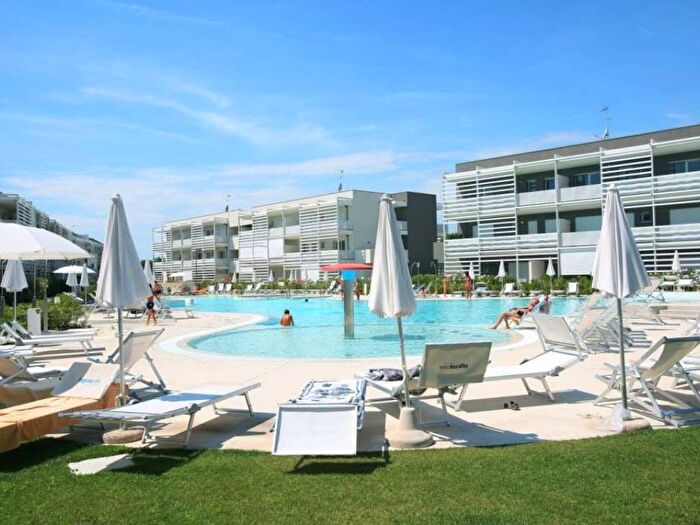 Appartamento trilocale in affitto in via pietro sassaro, Lido Centro Ovest, Jesolo