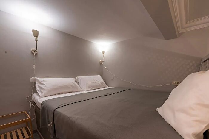 Appartamento monolocale in affitto in Via della Frezza, Roma