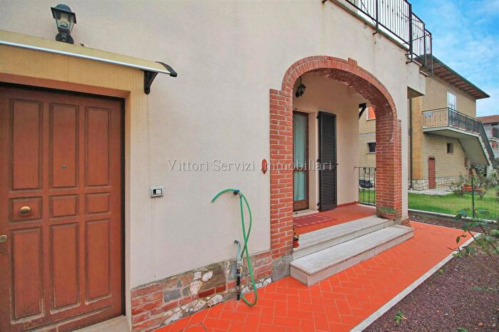 Appartamento trilocale in vendita in Via Firenze, Torrita Di Siena