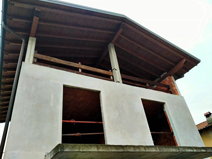 Appartamento con 5 locali in vendita in Stocchetti, Besozzo