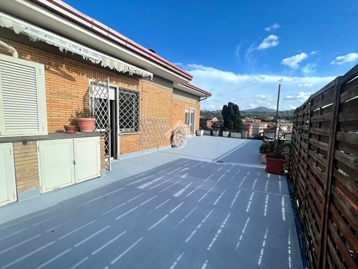 Appartamento quadrilocale in vendita in Via Nettunense Nuova, Marino