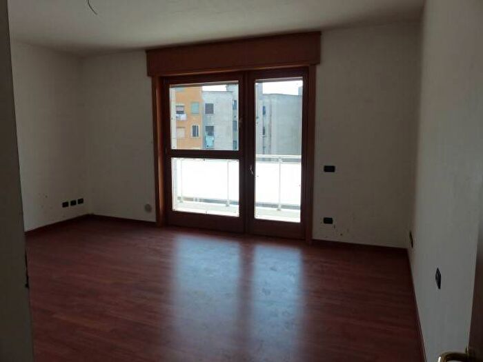 Appartamento monolocale in affitto in Via Gressoney, Martini Insubria, Milano