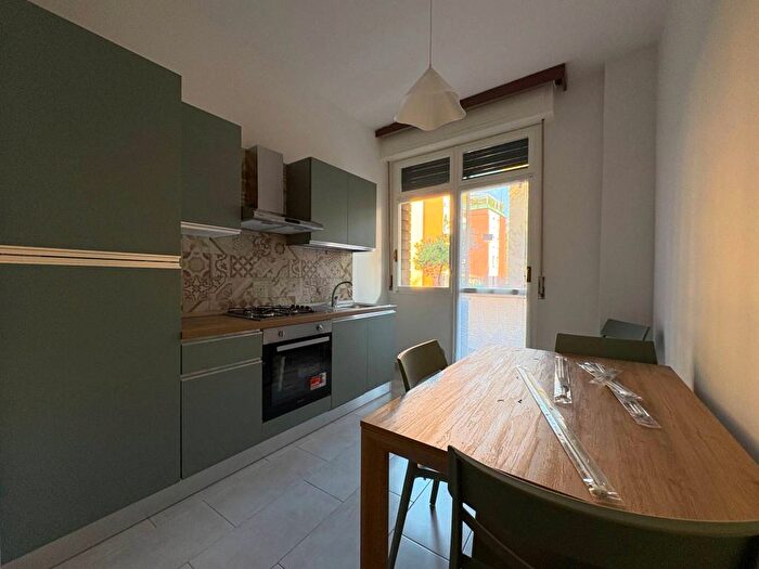 Appartamento trilocale in affitto in Via di Corticella, Bolognina, Bologna